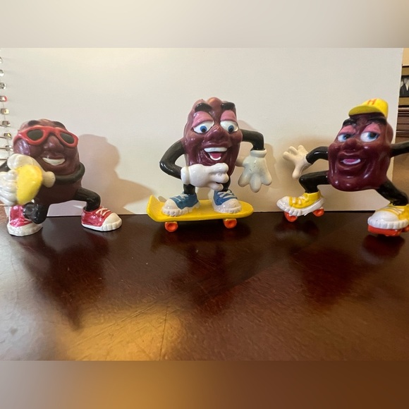 CALIFORNIA RAISINS FIGURINES VINTAGE 1987/88. LOT OF 3.   MULTICOLOR - Picture 2 of 4